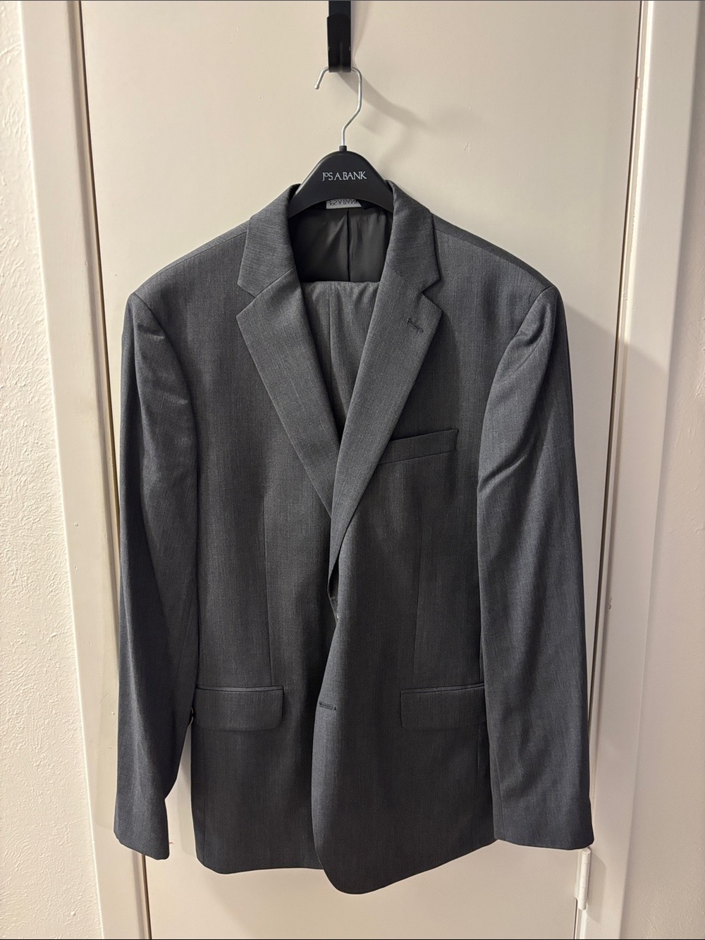 Jos A Bank Two Piece Slim Fit Suit Set